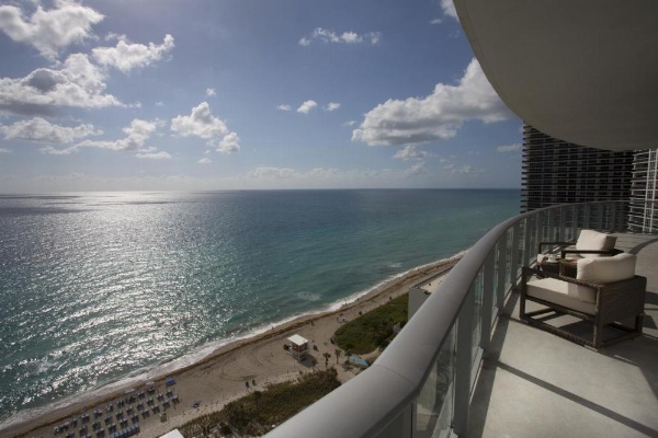 H Resort and Residences image 20